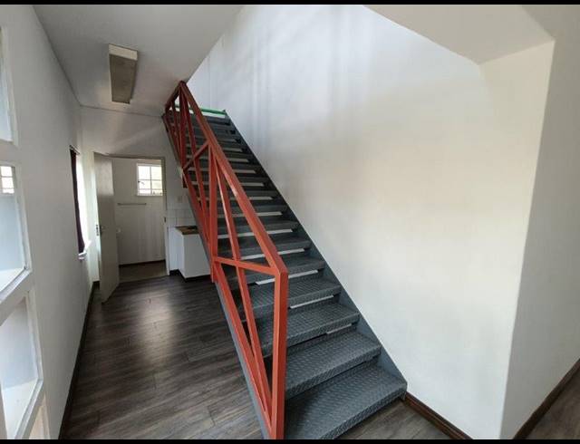 INDUSTRIAL PROPERTY TO RENT IN HALFWAY HOUSE